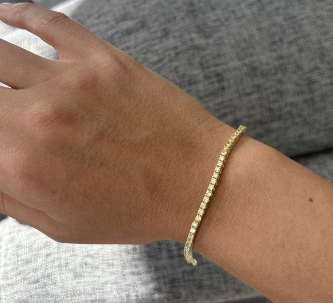 Classic Thin Tennis Bracelet